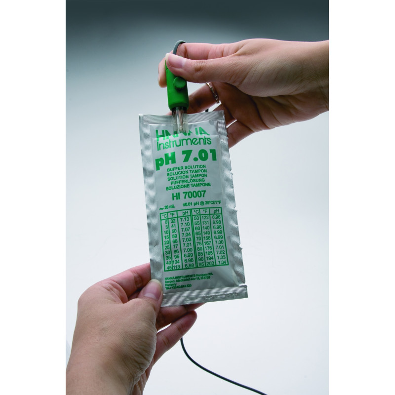 SOLUTION ETALON PH TECHNIQUE 3,00 PAR 25 SACHETS DE 20 ML HANNA