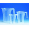 BECHER EN POLYPROPYLENE AVEC ANSE GRADUATIONS BLEUES 2000 ml