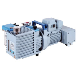 GROUPE DE POMPAGE CHIMIQUE VACUUBRAND RC 6 DEBIT 5,9 / 6,9 m3/h VIDE LIMITE 0,0004 mbar