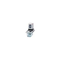 BAIN THERMOSTATE A CIRCULATION INTERNE/EXTERNE EN PLASTIQUE, JULABO CORIO CD