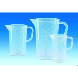 BECHER EN POLYPROPYLENE AVEC POIGNEE GRADUATIONS EN RELIEF EN RELIEF 2000 ml