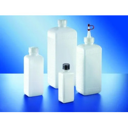 FLACON RECTANGULAIRE EN POLYETHYLENE HAUTE DENSITE BLANC COL A VIS GL 25, SANS BOUCHON 250 ml