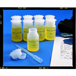 FLACON GRADUE EN POLYETHYLENE A COL LARGE 1000 ml AVEC BOUCHON ET OBTURATEUR