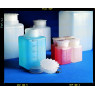 FLACON GRADUE RECTANGULAIRE EN POLYETHYLENE A COL LARGE 250 ml