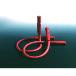 TUYAU A GAZ DE SECURITE EN CAOUTCHOUC RENFORCE AVEC SPIRAL METALLIQUE, LONGUEUR 500 mm